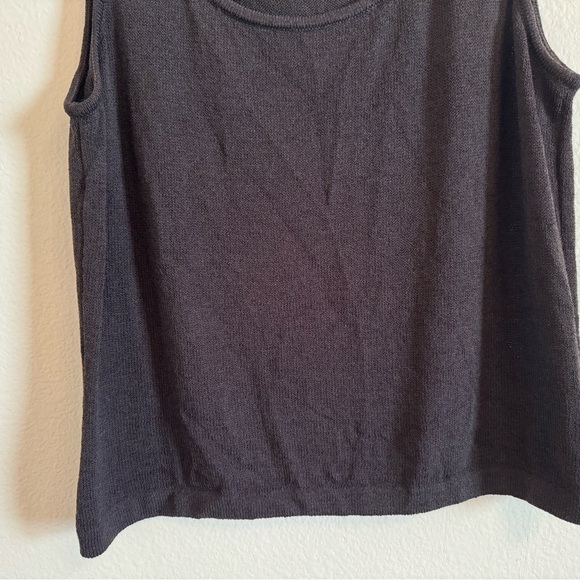 St.John Sleeveless Wool Blend Sweater Vest - Picture 6 of 9